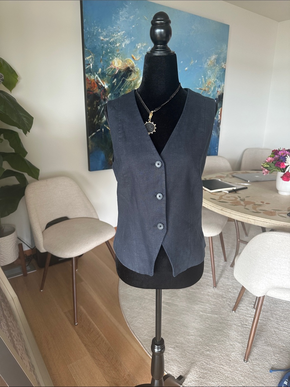 One drop linen vest